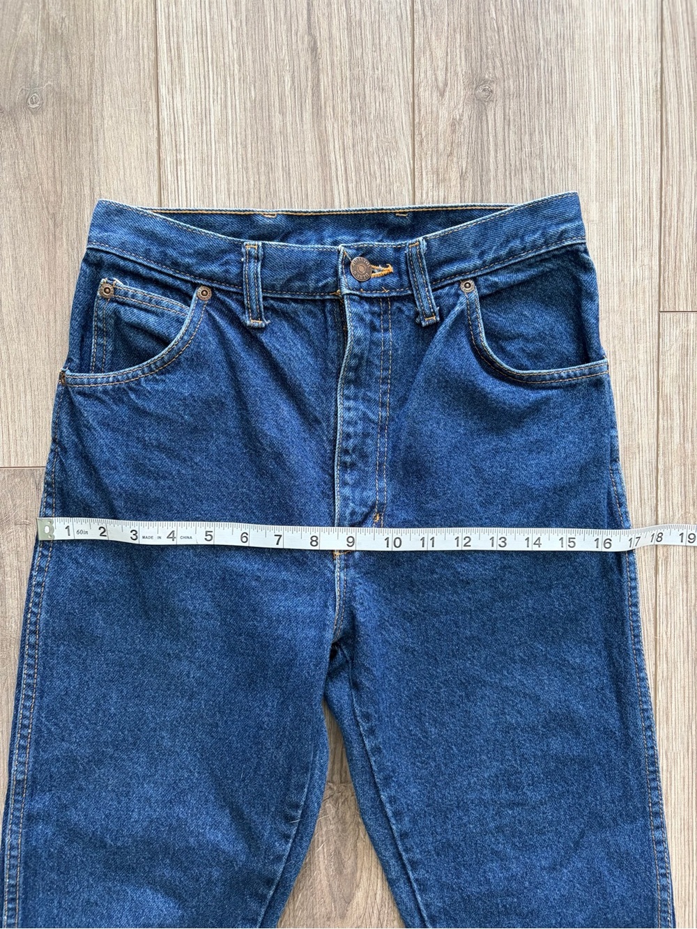 1990’s Vintage High Rise Jeans, Size 27x29 - Picture 7 of 10